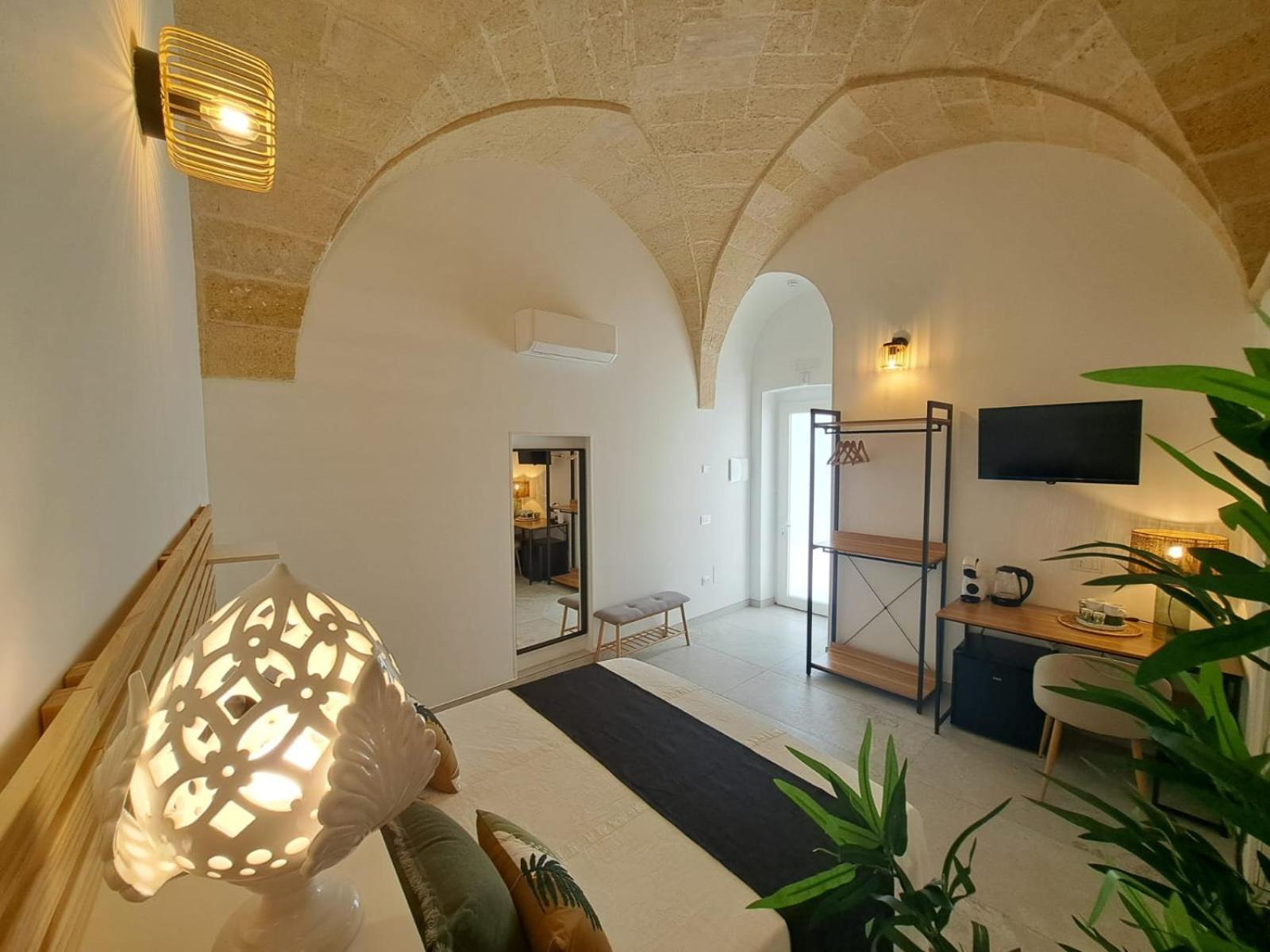 Mae Apulian Rooms Grottaglie Exteriör bild